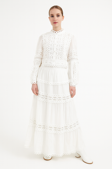 Victorian Lace Elegance